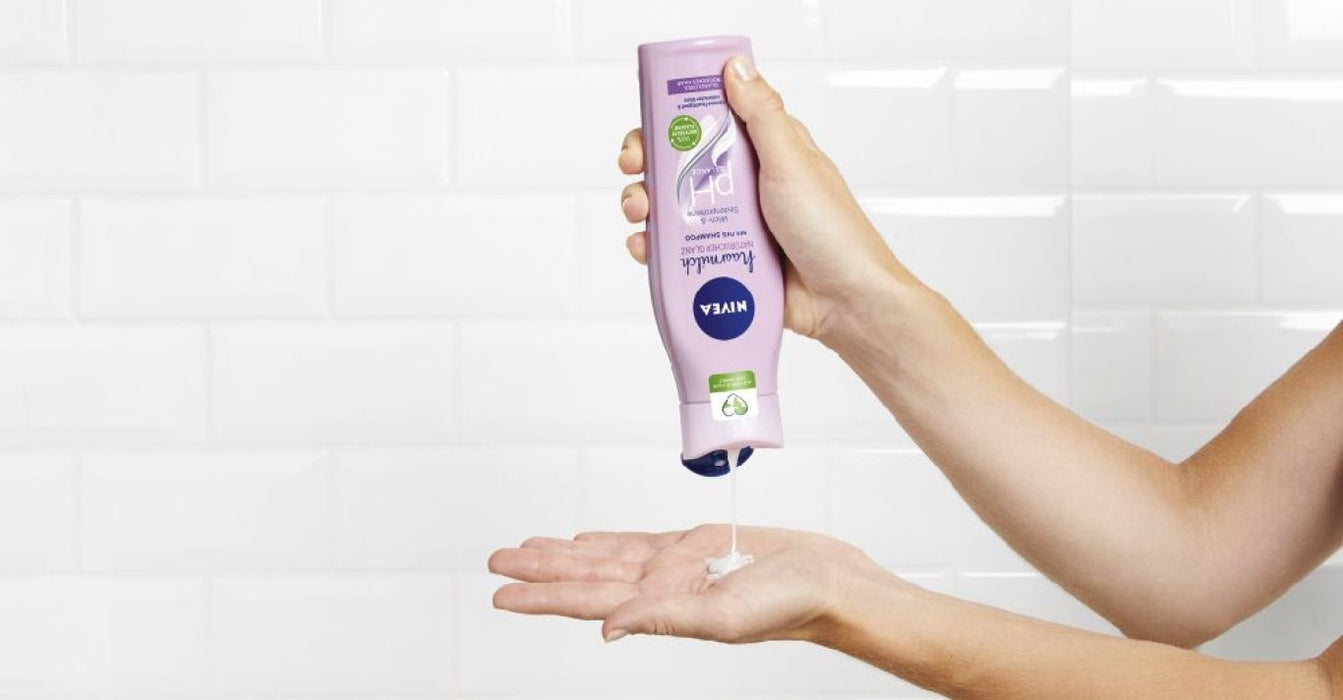 NIVEA Haarmilch natürlicher Glanz Pflegeshampoo, 250 ml Shampoo
